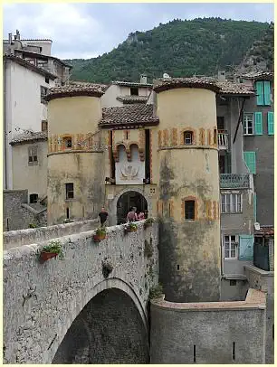 Pont Levis und Tortürme - Entrevaux