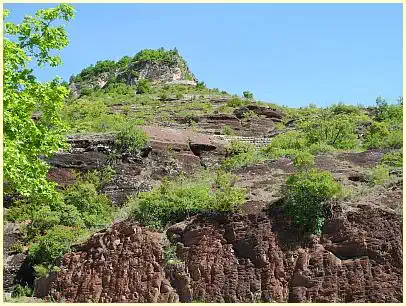 Wanderweg neben der Brücke Pont de Gueydan - Schlucht Gorges de Daluis