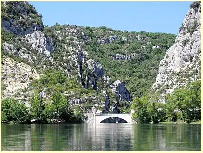 Schlucht Basses Gorges du Verdon - Elektroboot