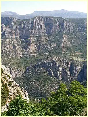 Blick vom Petit Margès auf die Schlucht Gorges du Verdon