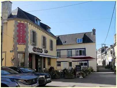 Camaret-sur-Mer - Place Saint-Thomas