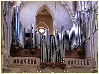 Cancale Kirche Saint-Méen Orgel auf der Empore