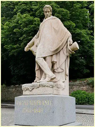 Combourg - Statue François-René de Chateaubriand