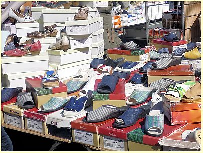 Chaussures - Markt in der Bretagne