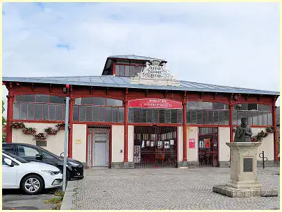 Markthalle Dol-de-Bretagne