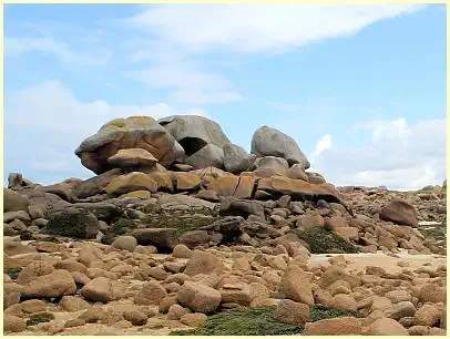 Halbinsel Renote - rosa Granitfelsen - Insel Île du Grande Gouffre