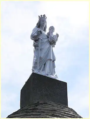 Statue Dach Notre-Dame-des-Flots