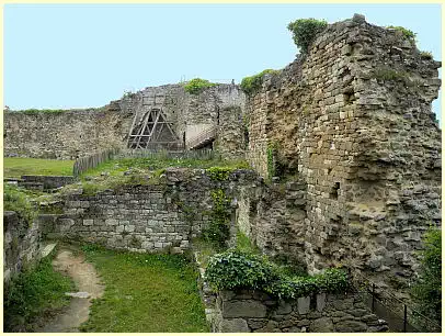 Pferdeställe Burg Château du Guildo