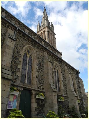 Seitenansicht Kirche Saint-Quay