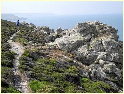 Wanderweg mit Pointe de la Tavelle