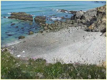 kleiner Kiesstrand Küste Lostmarc'h