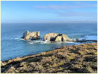  Felsen im Meer Küstenwanderweg Pointe du Toulinguet