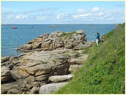 Trébeurden - Pointe du Castel - rosa Granitküste