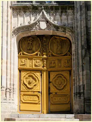 Vitré - Kirche Notre-Dame Südportal