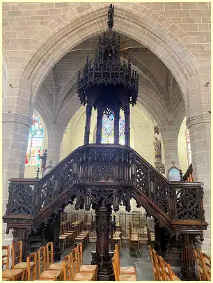 Vitré - Kirche Notre-Dame Kanzel