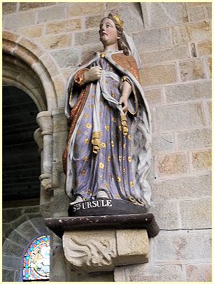 Statue Sainte Ursule Notre-Dame de Roscudon