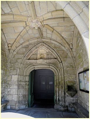 Eingangshalle Notre-Dame de Croaz Batz