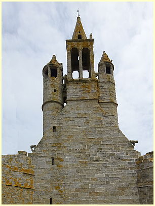 Glockenturmmauer Notre-Dame-de-la-Joie