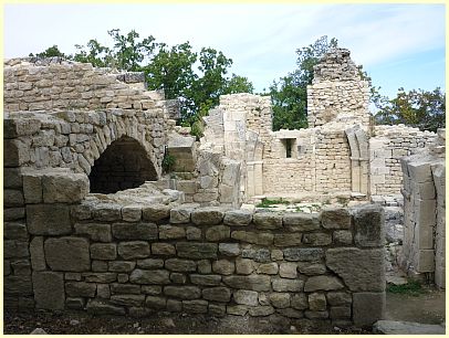 romanische Kapelle - Fort de Buoux