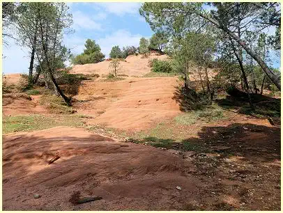 hügelige Landschaft Demoiselles Coiffées