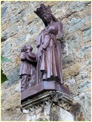 Heiligenfigur am Tour Randonne, Statue