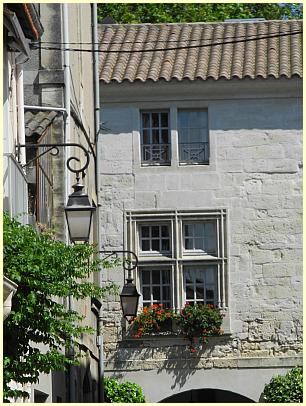 Steinkreuzfenster - Aigues-Mortes