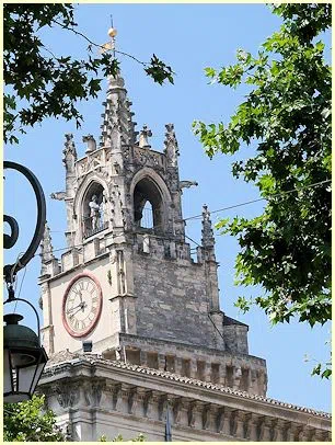 der Uhrturm