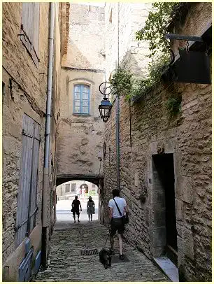 Bonnieux - Rue en Calade Altstadt