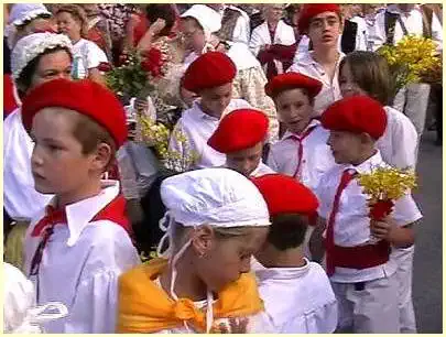 Cucuron -  Fête du Mai de Sainte Tulle