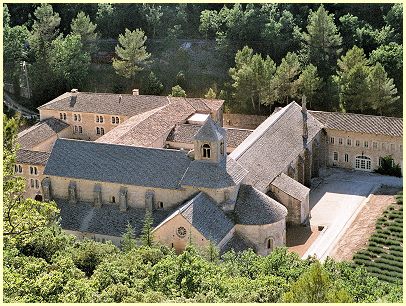 Gesamtansicht Abtei Abbaye Notre-Dame de Sénanque - Gordes