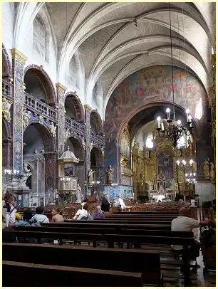 L'Isle-sur-la-Sorgue - Kirchenschiff Notre-Dame-des-Anges