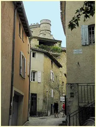 Place Philemon Piquet Le Barroux