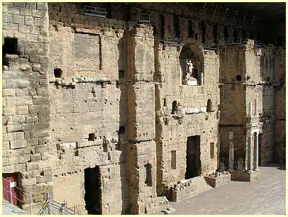 Bühnenwand - antikes Theater (Théâtre antique)