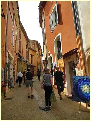 Gasse in Roussillon