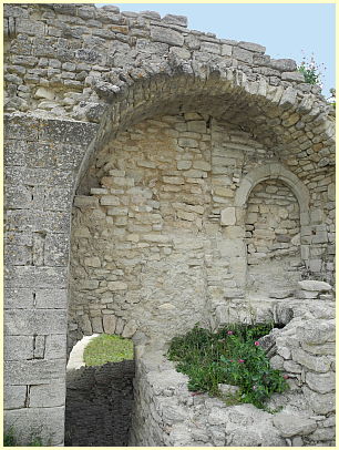 Reste der Stadtmauer - Saignon