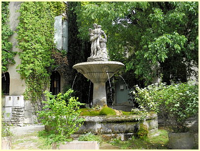 Brunnen (Fontaine) - Saignon