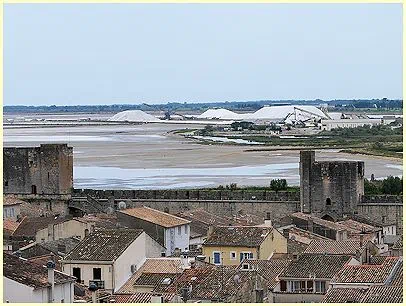 Gard - Salins d'Aigues-Mortes Gard - Salins d'Aigues-Mortes